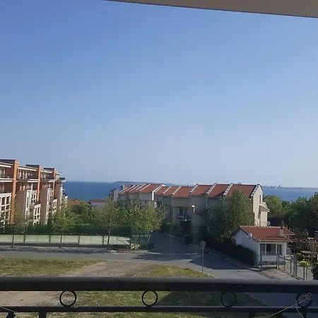Sea Shore Daire
